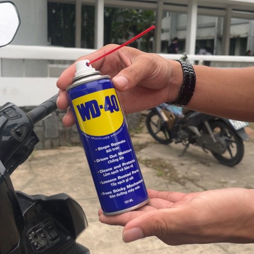Thử thách sữa chữa xe cùng WD-40