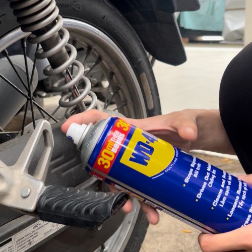 WD-40 bôi chơn thôi nào