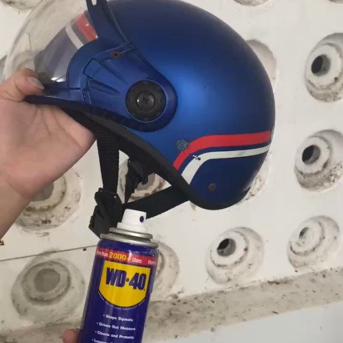 Thử bôi trơn với sản phẩm WD-40