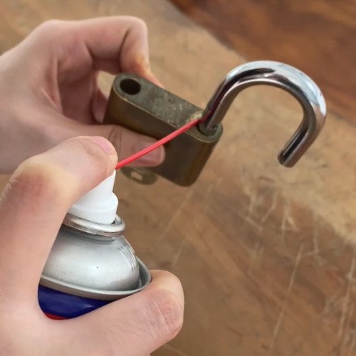 Giảm rỉ sắt ổ khóa