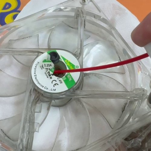 電腦機殼風扇潤滑