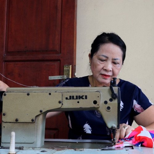 Hồi sinh chiếc máy khâu -  Tiếp tục hành trình mới
