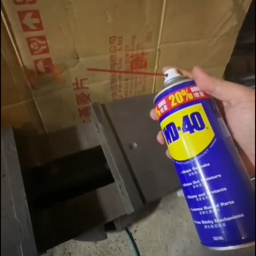 機械工廠，WD40工作的好夥伴