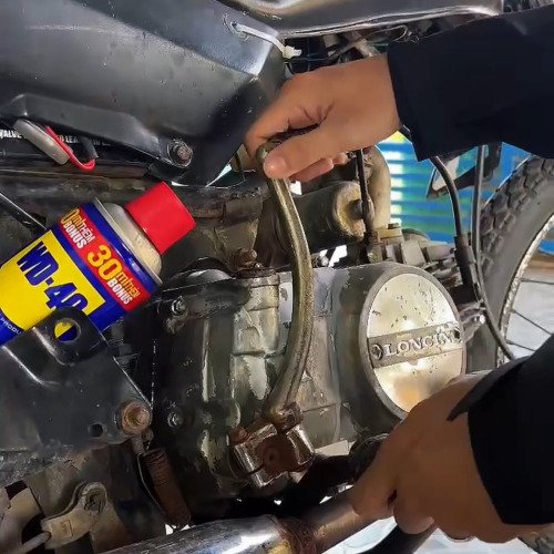 Bôi trơn với Wd40