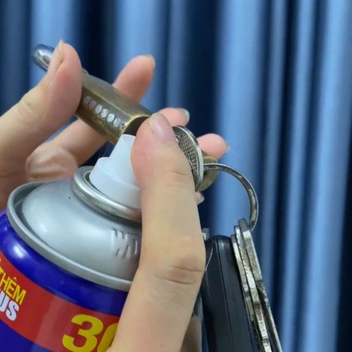 WD40 giúp bôi trơn chống gỉ sét