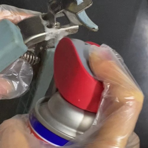 Sử dụng WD40 cho gia đình