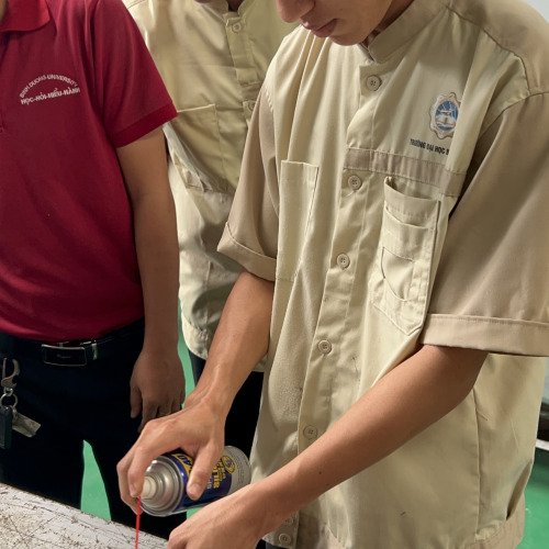 vệ sinh bánh xe