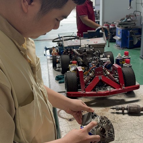 Tẩy rửa máy phát